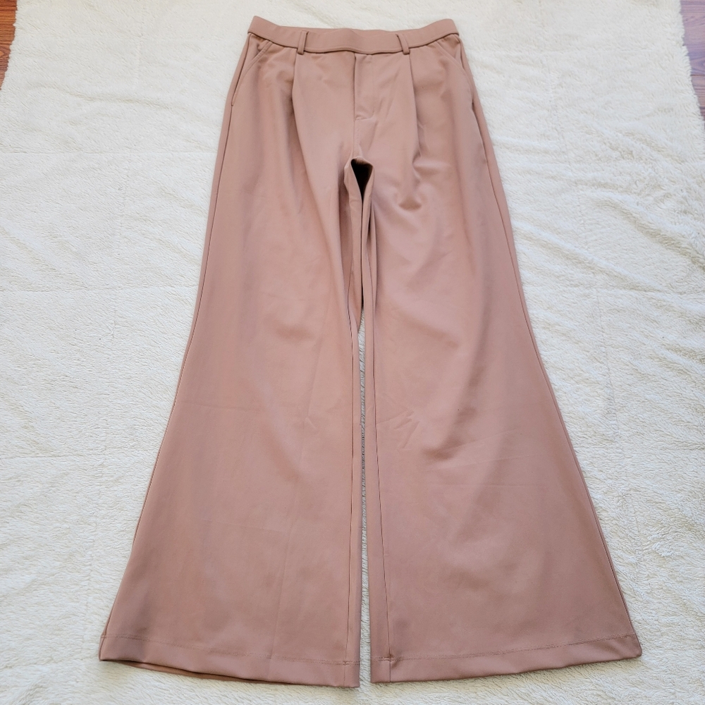 HALARA Wide Leg Pants in Tan